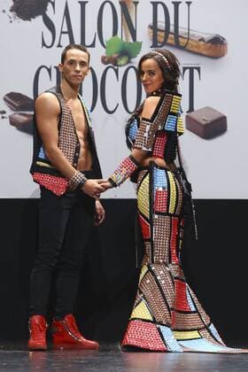 Alizee et Gregoire Lyonnet - Modenschau: Salon du Chocolat - Paris - 27 10 2015 GwendolineLeGoff 