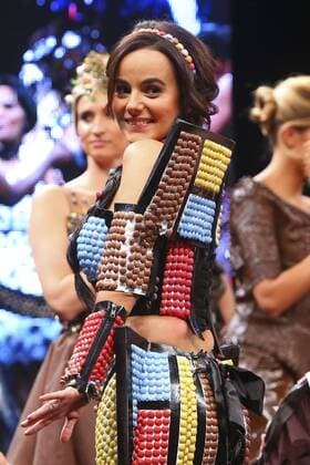Alizee - Modenschau: Salon du Chocolat - Paris - 27 10 2015 GwendolineLeGoff 