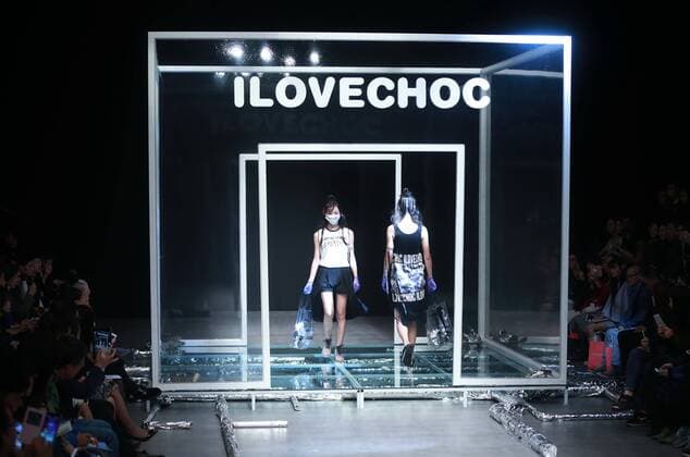 BEIJING, CHINA - OCTOBER 28: (CHINA OUT) ModelS showcase designs on the runway at ILOVECHOC Collection during the Mercedes-Benz China Fashion Week Spring Summer 2016 at 751D.PARK on October 28, 2015 in Beijing, China.  CFP475027941