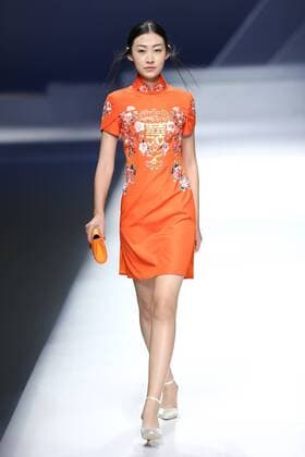 BEIJING, CHINA - OCTOBER 29: (CHINA OUT) A model showcases designs on the runway at GaryWat Qu Tingnan Collection during the Mercedes-Benz China Fashion Week Spring Summer 2016 at Beijing Hotel on October 29, 2015 in Beijing, China.  CFP475107407