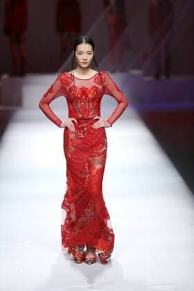 BEIJING, CHINA - OCTOBER 29: (CHINA OUT) A model showcases designs on the runway at GaryWat Qu Tingnan Collection during the Mercedes-Benz China Fashion Week Spring Summer 2016 at Beijing Hotel on October 29, 2015 in Beijing, China.  CFP475107418