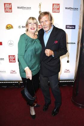 Horst Janson mit Gattin Hella bei der Verleihung der Goldenen Bild der Frau 2015 im Stage Operettenhaus. Hamburg, 29.10.2015 Foto:xU.xGlockmannx xFuturexImage