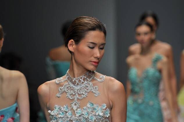 Oct. 30, 2015 - Jakarta, Jakarta, Indonesia - A model wears design by Eiluj during the Jakarta Fashion Week 2016 at Senayan City. The event was participated by 250 Indonesian and international designers that will last until October 30, 2015. Jakarta Indonesia - ZUMAp133