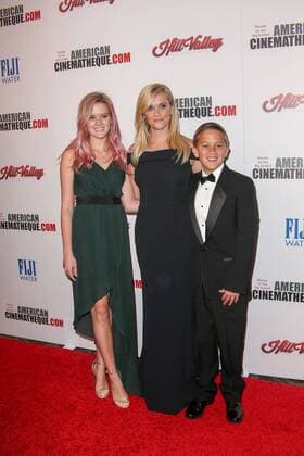 Reese Witherspoon und ihre Kinder Ava Phillippe und Deacon Phillippe beim Cinematheque Award am 30.10.2015 in Los Angeles 29th Annual American Cinematheque Award Honoring R.Witherspoon in Los Angeles, 2015 