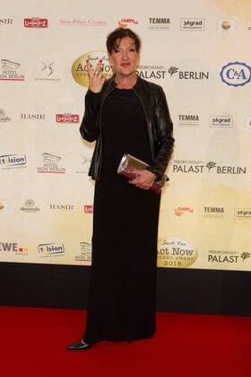 Katy Karrenbauer - Verleihung des Act Now Jugend Award im Friedrichstadt-Palast Berlin am 02.11.2015. Verleihung Act Now Jugend Award