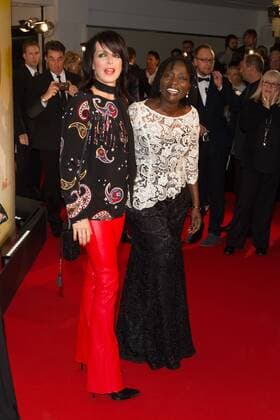 Nena und Auma Obama - Verleihung des Act Now Jugend Award im Friedrichstadt-Palast Berlin am 02.11.2015. Verleihung Act Now Jugend Award