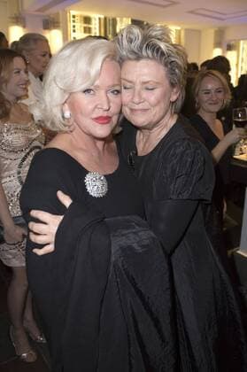 Angelika Milster und Gitte Haenning beim Act Now Jugend Award 2015 im Friedrichstadt-Palast. Berlin, 02.11.2015 Foto:xFredericx xFuturexImage