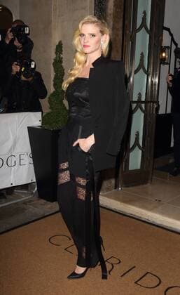 Harpers Bazaar Women of the Year Awards 2015 London, UK. Lara Stone at Harpers Bazaar Women of the Year Awards at Claridges, London on November 3rd 2015. LMK73-58657-041115 