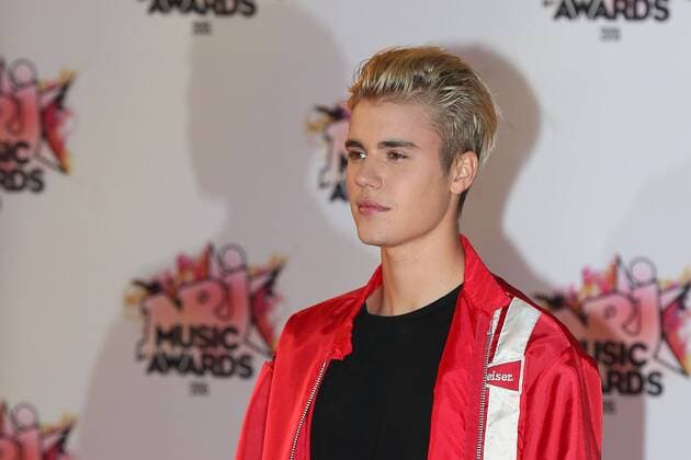 202409 Francois Glories Starface 2015-11-07 Cannes France Cérémonie des NRJ Music Awards 2015. Arrivées. Bieber, Justin  Copyright: xFrancoisxGloriesx xStarfacex STAR_202409_004