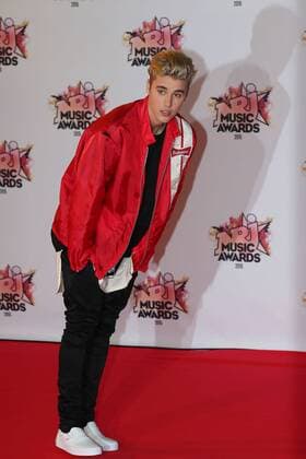 202409 Francois Glories Starface 2015-11-07 Cannes France Cérémonie des NRJ Music Awards 2015. Arrivées. Bieber, Justin  Copyright: xFrancoisxGloriesx xStarfacex STAR_202409_005
