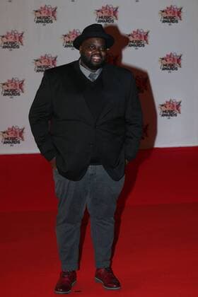 202409 Francois Glories Starface 2015-11-07 Cannes France Cérémonie des NRJ Music Awards 2015. Arrivées.  Copyright: xFrancoisxGloriesx xStarfacex STAR_202409_075