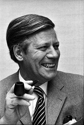 Helmut Schmidt SPD - hier bei einer Diskussion in Wolfsburg 1972. -