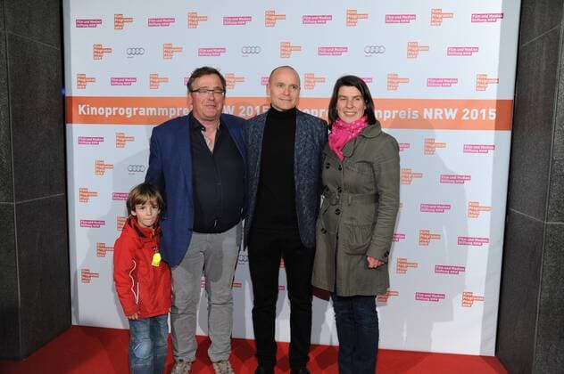 Die Produzenten Herbert Schwering, l-r, Andreas Maus und Christine Kiauk (Der kuaför aus der Keupstrasse) posiert am 09.11.2015 in Köln vor der Verleihung des Kino Programm Preis NRW.
