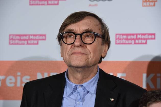 Regisseur Adolf Winkelmann posiert am 09.11.2015 in Köln vor der Verleihung des Kino Programm Preis NRW.