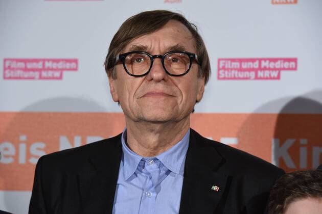 Regisseur Adolf Winkelmann posiert am 09.11.2015 in Köln vor der Verleihung des Kino Programm Preis NRW.