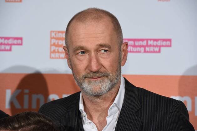 Schauspieler Peter Lohmeyer posiert am 09.11.2015 in Köln vor der Verleihung des Kino Programm Preis NRW.