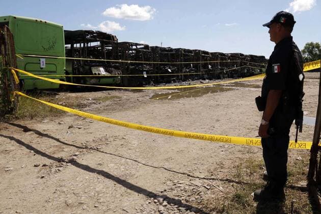 Nov. 11, 2015 - Mexico - VILLAHERMOSA, Stadt in Mexiko verliert gesamte Busflotte nach Großbrand  - ZUMAu78 Stadt in Mexiko verliert gesamte Busflotte nach Großbrand