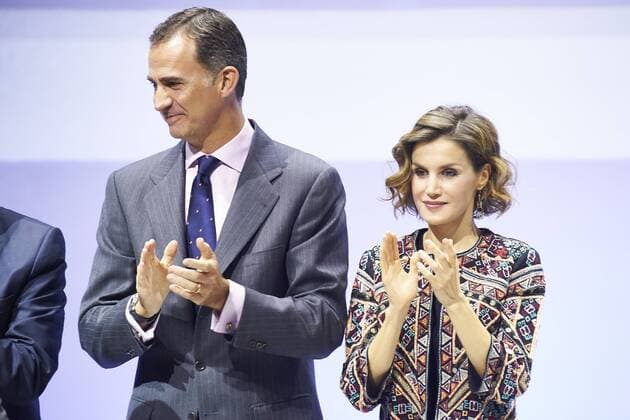 Nov. 12, 2015 - Madrid, Spain - King Felipe VI of Spain, Queen Letizia of Spain attend the acreditations ceremony for honorary Spain Brand Ambassadors at the BBVA Headquarter on November 12, 2015 in Madrid, Spain. Madrid Spain  - ZUMAg15_ Spanisches Königspaar bei Preisverleihung in Madrid