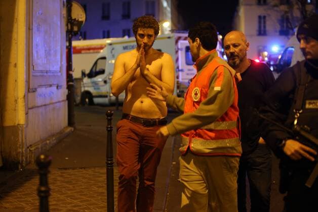 Nov. 14, 2015 - Paris, France - CORBIS OUT = Victims of the shooting at the Bataclan concert venue in central Paris are being evacuated to receive first aid. More than one hundred people were killed and many more wounded when gunmen opened fire inside the venue as the French capital has been the target of a series of deadly attacks. Paris France - ZUMAv111