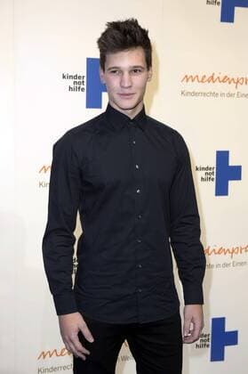 Wincent Weiss bei der Verleihung des 17. Medienpreises der Kindernothilfe im DRIVE Volkwagen Forum. Berlin, 13.11.2015 Foto:xFredericx xFuturexImage