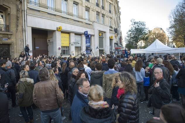 BATACLAN 15 11 2015 Gedenken an die Opfer der Terroranschläge in Paris - 15 11 2015 PierreCharlier Panoramic 