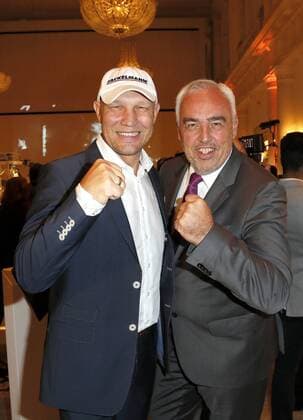 Axel Schulz, Hans Reiner Schroeder bei der Exclusiven Vernissage des LAMBERTZ FINE ART Kalenders 2016 - La Dolce Vita im Hotel de Rome, Berlin. 17.11.2015