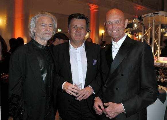 Dr. Hermann Buehlbecker,Torsten Kruse (1. GF Galeria Kaufhof Berlin alexanderplatz), Ralf Fritzsche bei der Exclusiven Vernissage des LAMBERTZ FINE ART Kalenders 2016 - La Dolce Vita im Hotel de Rome, Berlin. 17.11.015