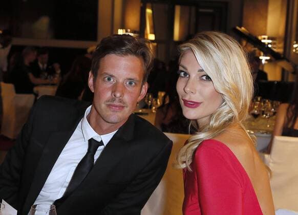 Florian Stelljes, Annika Gassner bei der Exclusiven Vernissage des LAMBERTZ FINE ART Kalenders 2016 - La Dolce Vita im Hotel de Rome, Berlin. 17.11.2015