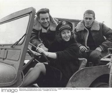 ROBERT WAGNER Shirley Ann Field and Steve McQueen. - ZUMAg49