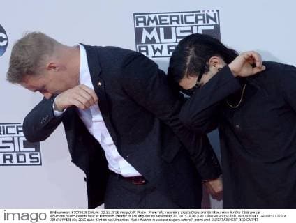 From left, recording artists Diplo and Skrillex arrive for the 43rd annual American Music Awards held at Microsoft Theater in Los Angeles on November 22, 2015.  LAP20151122314 JIMxRUYMEN