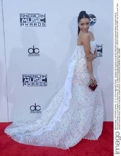 Actress Kat Graham arrives for the 43rd annual American Music Awards held at Microsoft Theater in Los Angeles on November 22, 2015.  LAP20151122341 JIMxRUYMEN