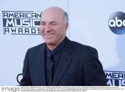 Entrepreneur Kevin O Leary arrives for the 43rd annual American Music Awards held at Microsoft Theater in Los Angeles on November 22, 2015.  LAP20151122359 JIMxRUYMEN