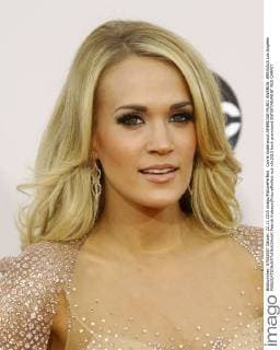 Carrie Underwood AMERICAN MUSIC AWARDS: ARRIVALS Los Angeles  Patrick Rideaux PicturePerfect