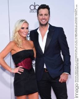 Nov. 22, 2015 - Los Angeles, California, U.S. - Luke Bryan & Caroline Boyer arrives for the 2015 American Music Awards at the Microsoft theater. Los Angeles U.S. - ZUMAo05_