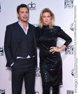 Nov. 22, 2015 - Los Angeles, California, U.S. - Jeremy Sisto & Addie Lane arrives for the 2015 American Music Awards at the Microsoft theater. Los Angeles U.S. - ZUMAo05_