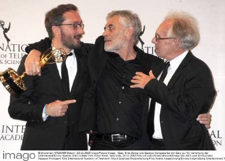 Gast, Erick Zonca und Georges Campana bei der Gala zur 43. Verleihung der International Emmy Awards 2015 im New York Hilton Hotel. New York, 23.11.2015 Foto:xD.xVanxTinex xFuturexImage
