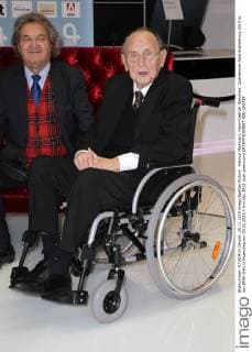 Helmut Markwort, Hans-Dietrich Genscher, Querdenker Awardverleihung 2015 in der BMW Welt in Muenchen am 25.11.2015