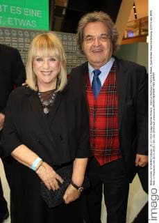 Helmut Markwort, Patricia Riekel, Querdenker Awardverleihung 2015 in der BMW Welt in Muenchen am 25.11.2015