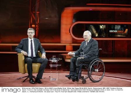 Bilder des Tages 29.11.2015, Berlin, Deutschland, GER, ARD Talkshow Günther Jauch, Thema in der heutigen Sendung: Am Ende eines Krisenjahres – Bundesfinanzminister Wolfgang Schäuble (CDU) zu Gast. Foto: (l.) Günther Jauch, (r.) Wolfgang Schäuble