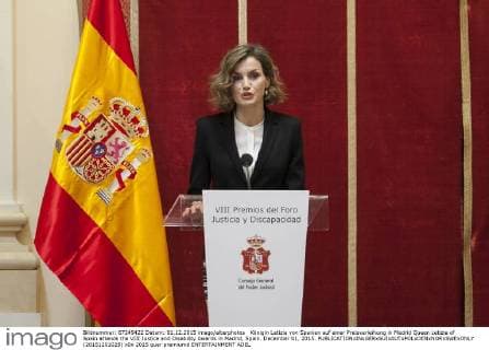 Königin Letizia von Spanien auf einer Preisverleihung in Madrid Queen Letizia of Spain attends the VIII Justice and Disability Awards in Madrid, Spain. December 01, 2015.  (20151201025)