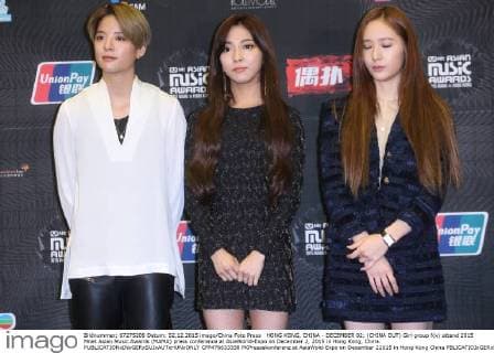 HONG KONG, CHINA - DECEMBER 02: (CHINA OUT) Girl group f(x) attend 2015 Mnet Asian Music Awards (MAMA) press conference at AsiaWorld-Expo on December 2, 2015 in Hong Kong, China.  CFP476633338