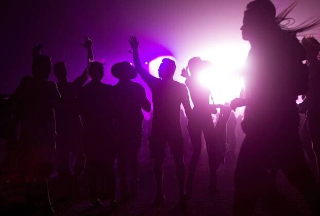 April 12, 2014 - Indio, California, U.S. - On the second day of the Coachella Valley Music and Arts Festival a sold partied in windy dusty weather. During the performance of Foster the People, fans dance to the band. - ZUMAs44