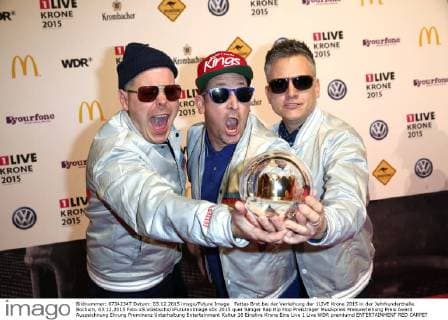 Fettes Brot bei der Verleihung der 1LIVE Krone 2015 in der Jahrhunderthalle. Bochum, 03.12.2015 Foto:xS.xGabschx xFuturexImage