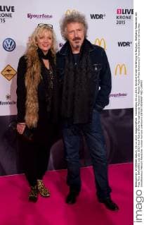 Donnerstag 03.12.2015, Einslive Krone Verleihung in Bochum, Wolfgang Niedecken mit Frau Tina DeFodi001