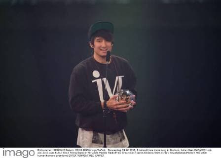 Donnerstag 03.12.2015, Einslive Krone Verleihung in Bochum, Julien Bam DeFodi001