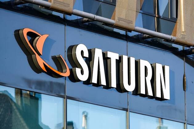Solingen Logo Saturn an der Fassade einer Shopping-Mall, 06.12.2015, Copyright: Deutzmannx xEibner-Pressefoto EP_cdn