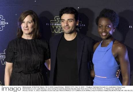 MEXICO CITY, Dec. 8, 2015 -- Producer Kathleen Kennedy (L), and actors Oscar Isaac Hernandez (C) and Lupita Nyong o, pose during an event to promote the new Star Wars movie The Force Awakens , in Mexico City, capital of Mexico, on Dec. 8, 2015. Alejandro Ayala) (da) (sp) MEXICO-MEXICO CITY-CINEMA-STAR WARS e AlejandroxAyala 