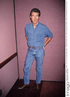 RANDOLPH MANTOOTH 1994.Loving cast luncheon. - ZUMAg49