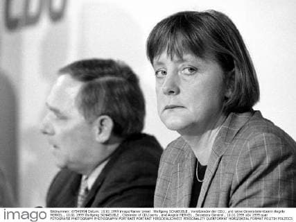 Wolfgang SCHAEUBLE , Vorsitzender der CDU , und seine Generalsekretaerin Angela MERKEL , 10.01.1999 Wolfgang SCHAEUBLE , Chairman of CDU party , and Angela MERKEL , Secretary General , 10.01.1999