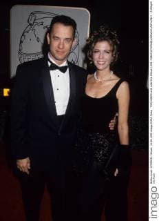 TOM HANKS with wife Rita Wilson 1994. - ZUMAg49